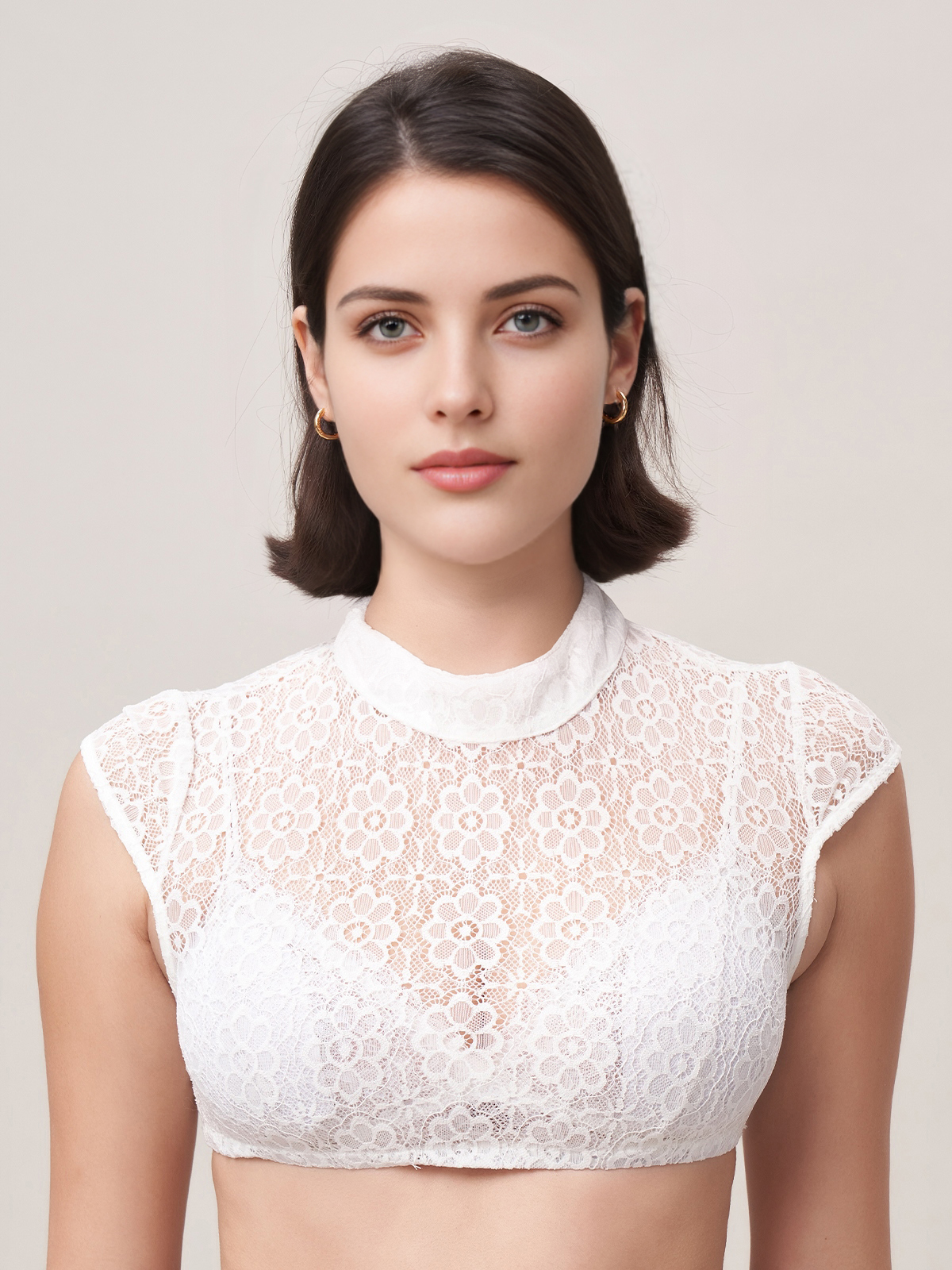 Dirndlbluse in Weiß – perfekt für einen eleganten Look