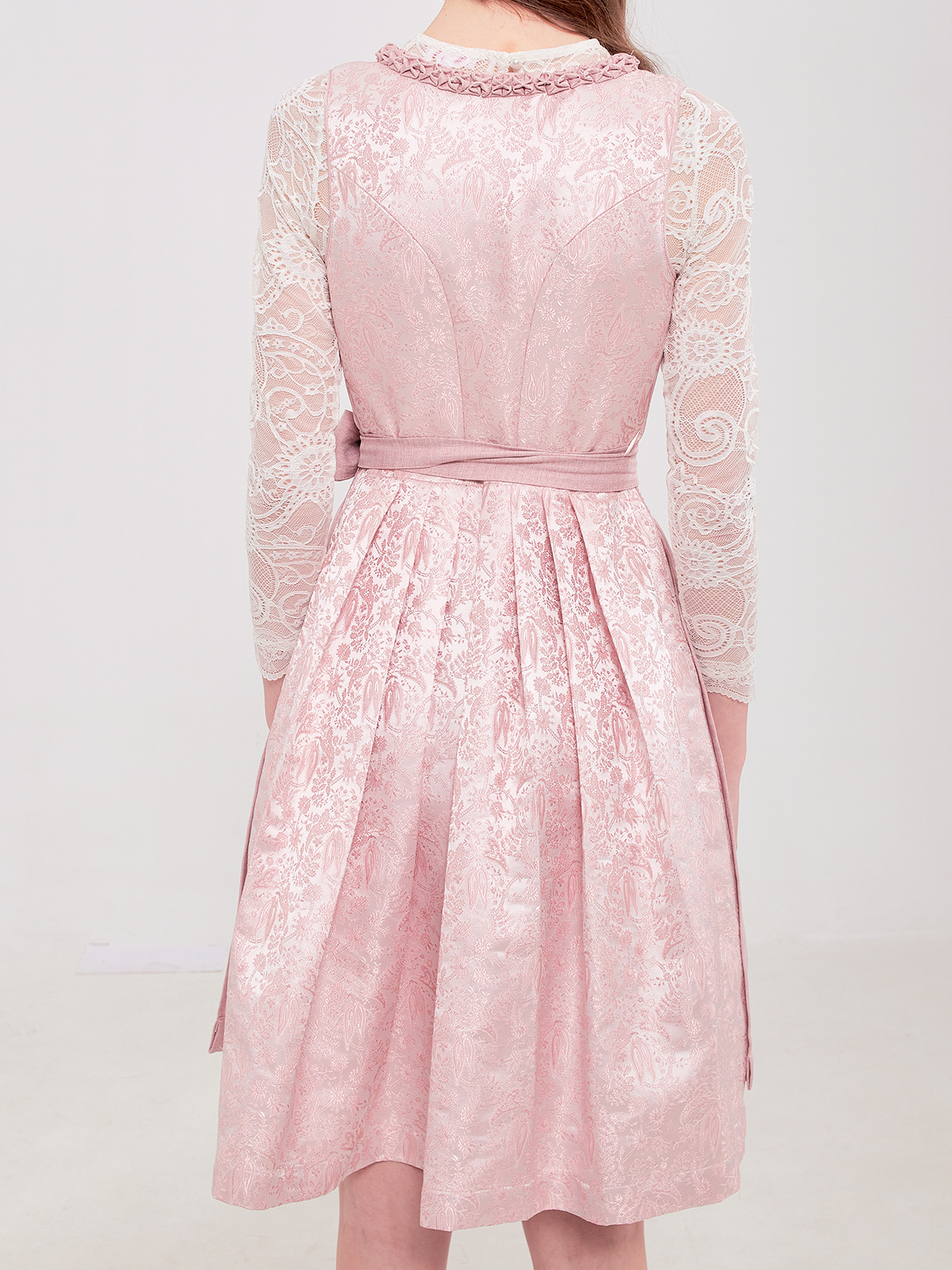 Dirndl in Rosa