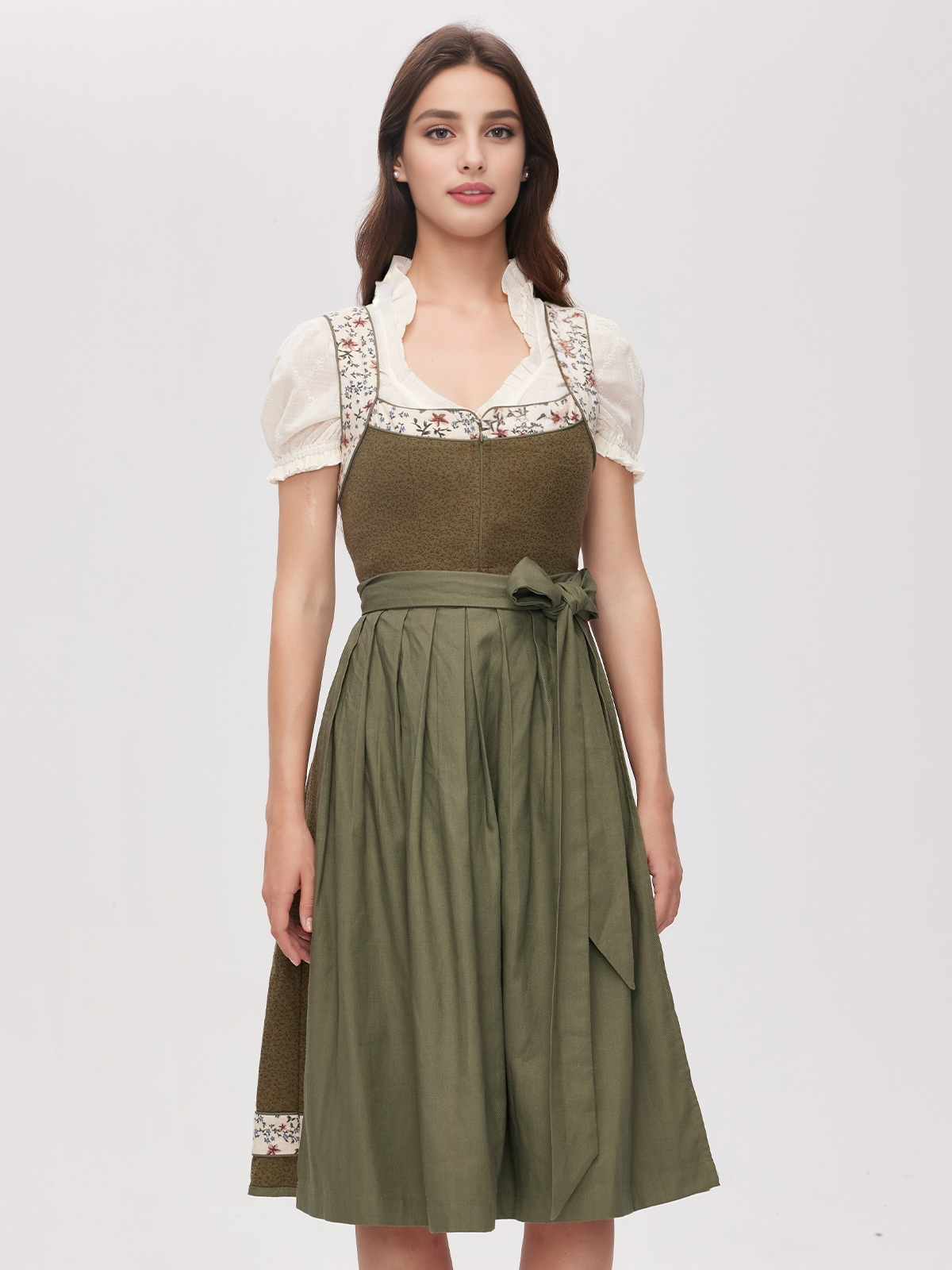 Dirndl mit geradem Ausschnitt in Grün