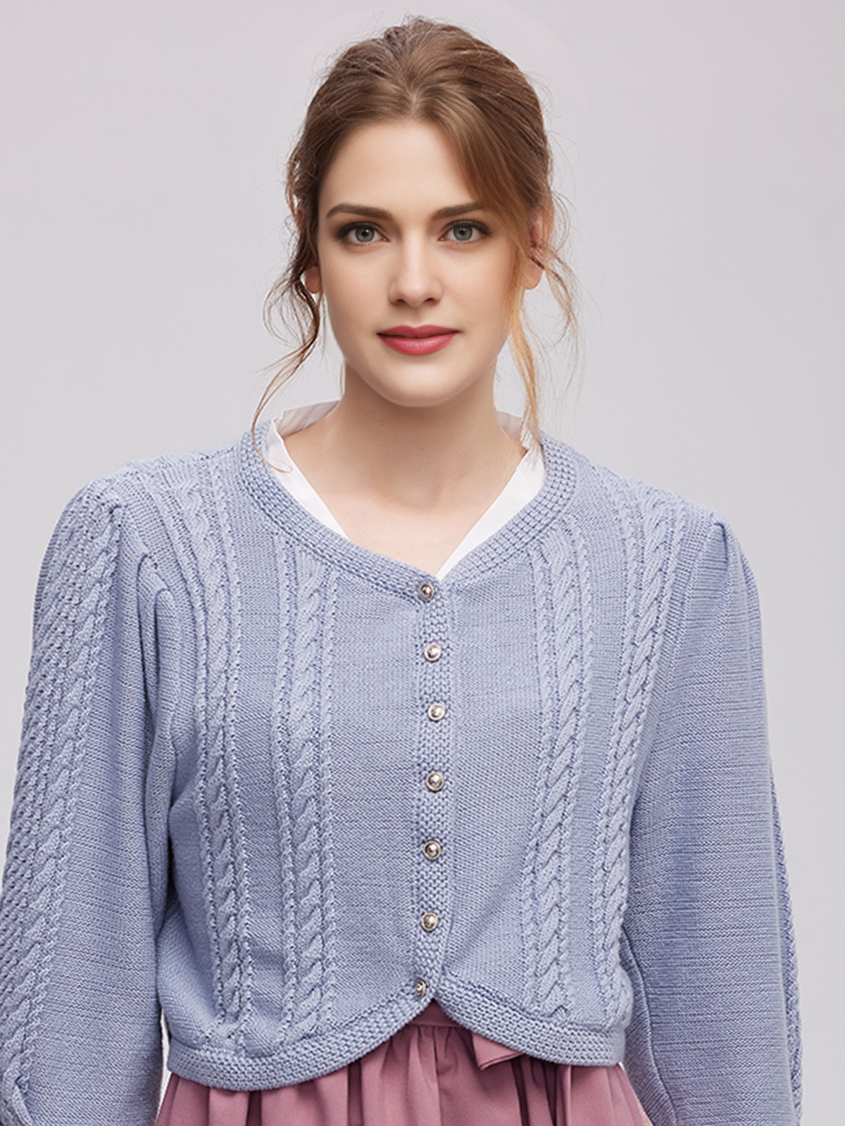Dirndl in blau-schwarzer Kombination
