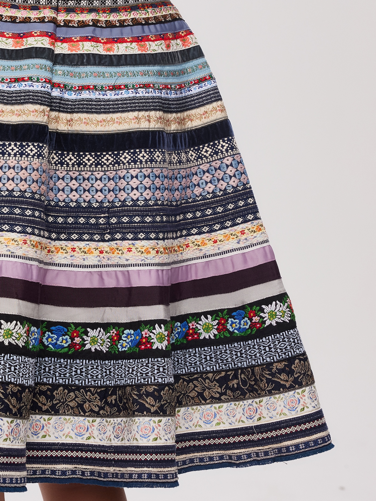 Modernes Dirndl in Blau